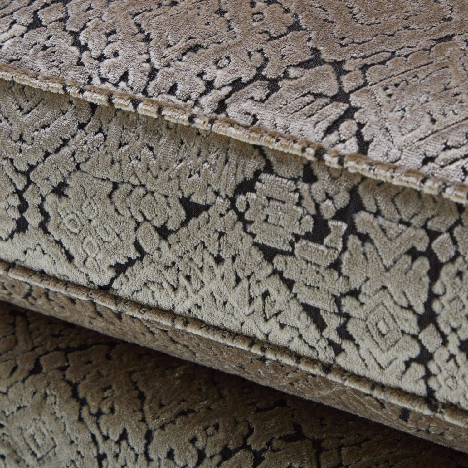 Parker Knoll Eastbury Mink Fabric Grand Pillow Back Sofa 6 Parker Knoll Eastbury Mink Fabric Grand Pillow Back Sofa - Image 6