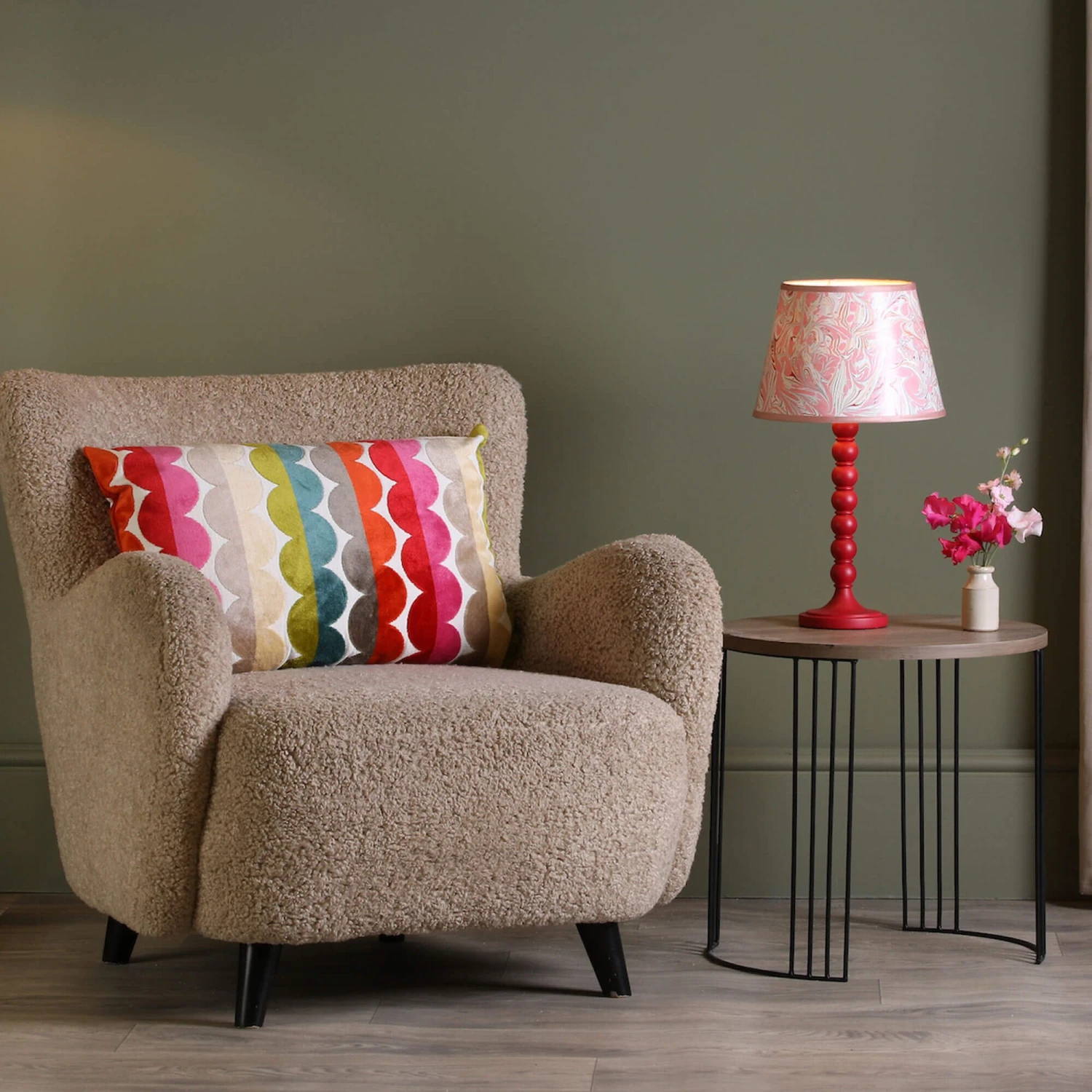 Red Marbled 26cm Shade 1 Red Marbled 26cm Shade