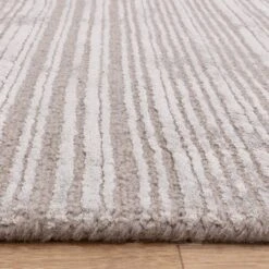Henley Silver 200cm X 290cm Rug -Housing Units Furniture Store 254e4d931de3252171aff8079d3df87f