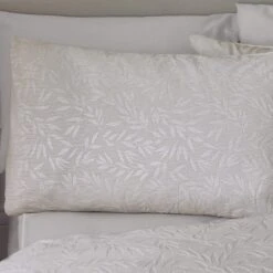 Catherine Lansfield Corded Leaves Champagne Single Duvet Set 7 Catherine Lansfield Corded Leaves Champagne Single Duvet Set -Housing Units Furniture Store 29a990bbb45cb5327490b8448bce0567