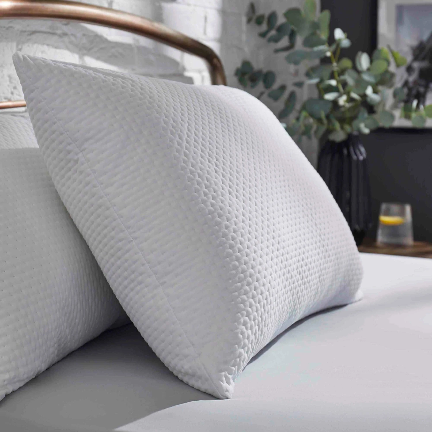 The Fine Bedding Company Silky Soft Pillow 2 The Fine Bedding Company Silky Soft Pillow - Image 2