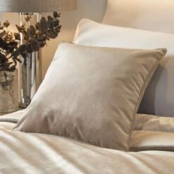 Melanie Velvet Linen Cushion
