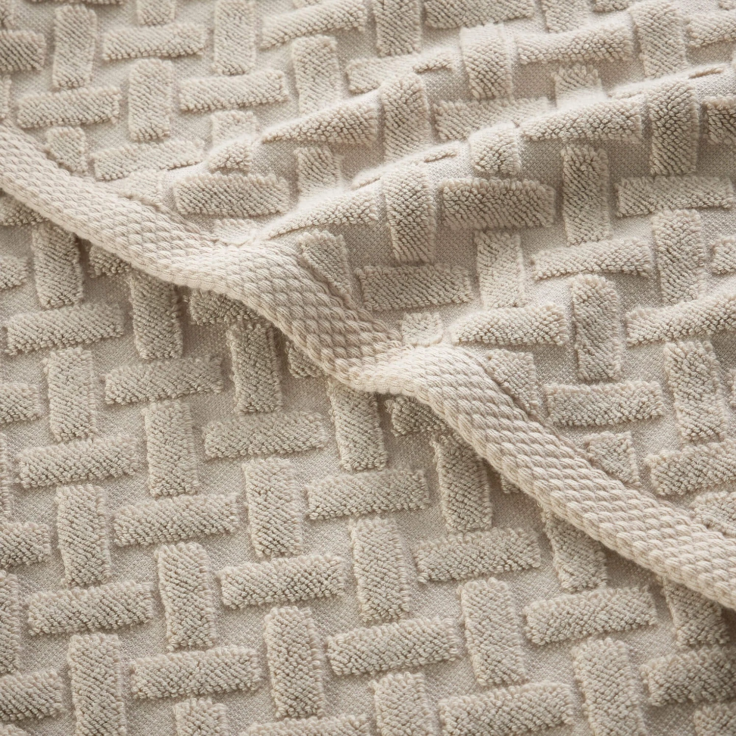 Christy Trellis Oak Face Cloth 3 Christy Trellis Oak Face Cloth - Image 3