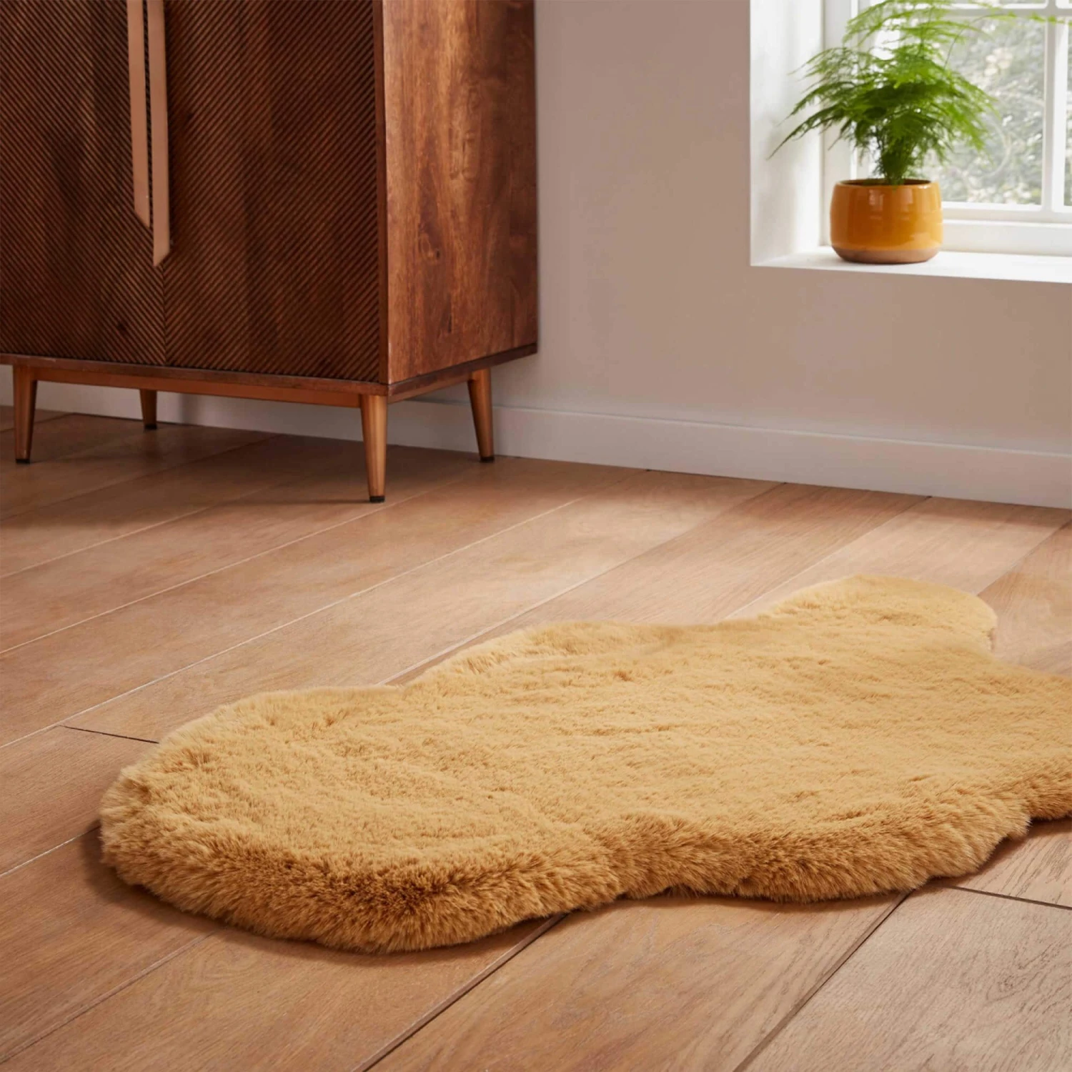 Super Teddy Mustard Single Sheepskin Rug 2 Super Teddy Mustard Single Sheepskin Rug - Image 2