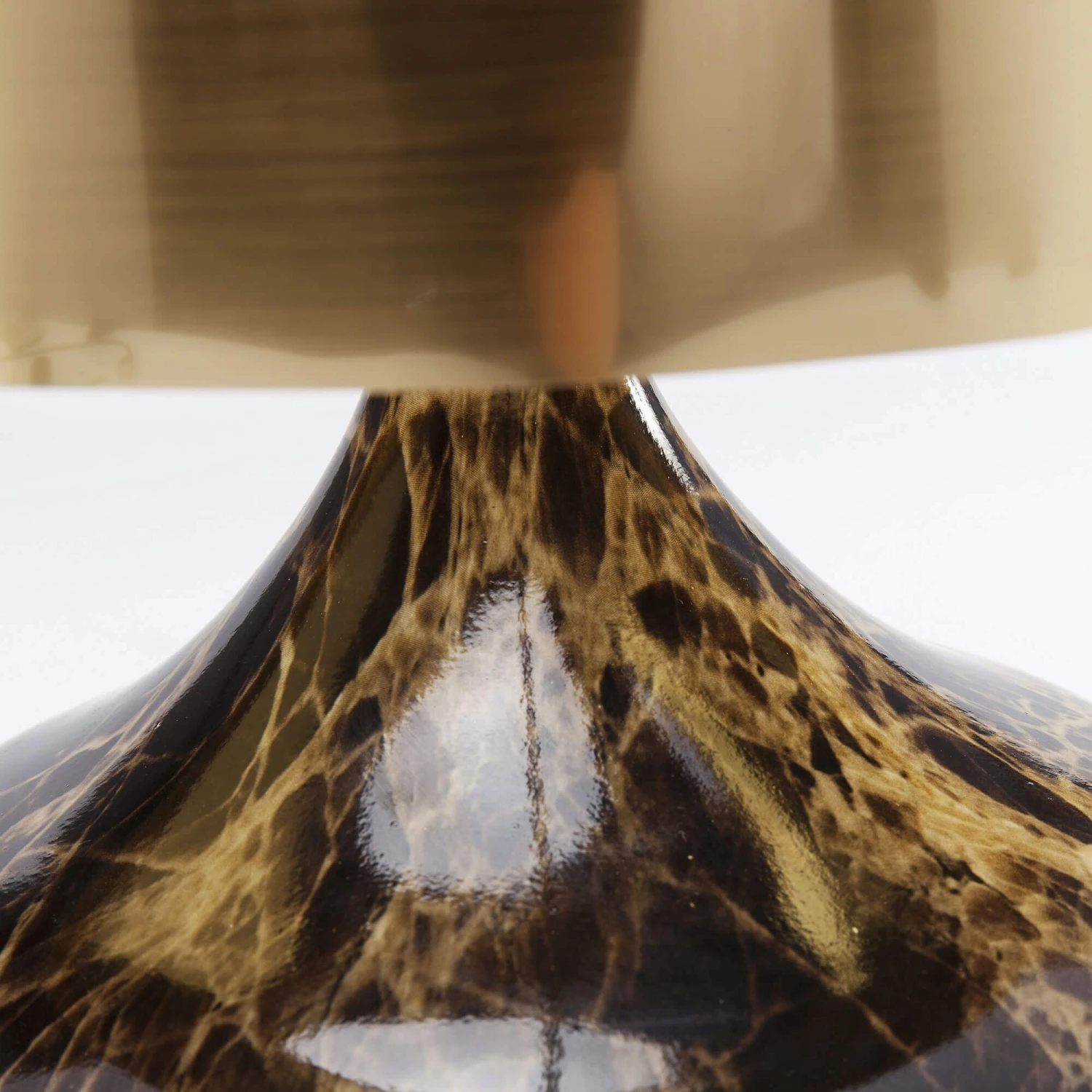 Mamo Deluxe Gold Table Lamp With Gold Shade 4 Mamo Deluxe Gold Table Lamp With Gold Shade - Image 4