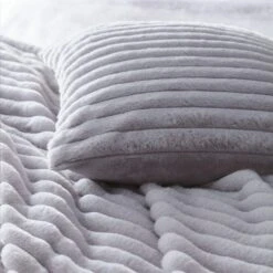 Morritz Grey Faux Fur Throw 7 Morritz Grey Faux Fur Throw -Housing Units Furniture Store 862a429c5987ebd0662a92ab1767f307 1