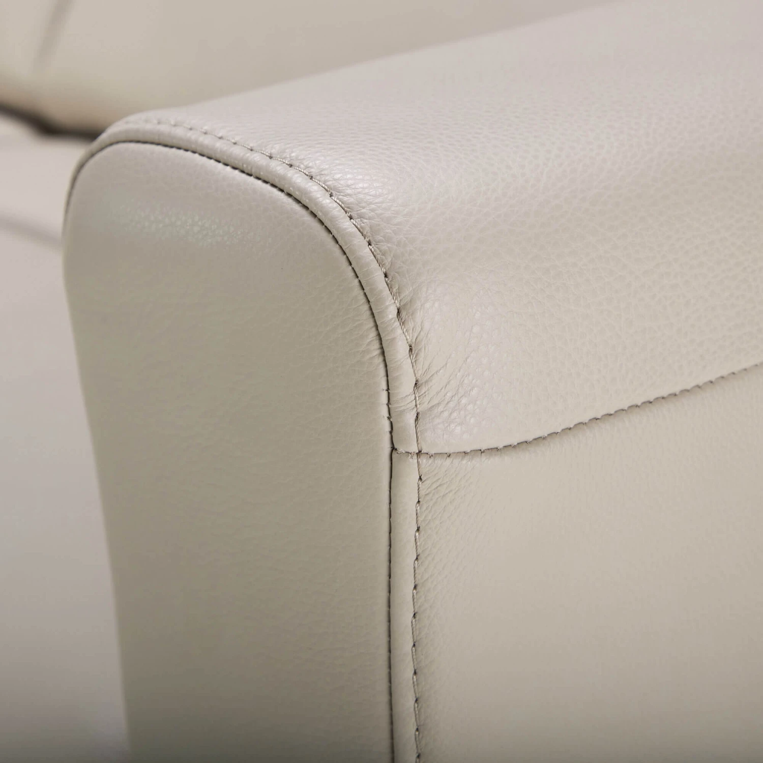 Stressless Stella 2.5 Seater Sofa In Velaro Light Grey Leather & Matt Black 11 Stressless Stella 2.5 Seater Sofa In Velaro Light Grey Leather & Matt Black - Image 11