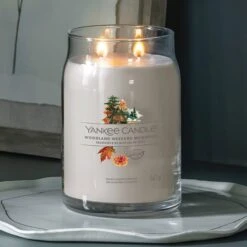 Large Woodland Weekend Memories Yankee Candle