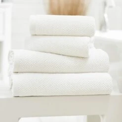 Deyongs Riverdale White Bath Sheet