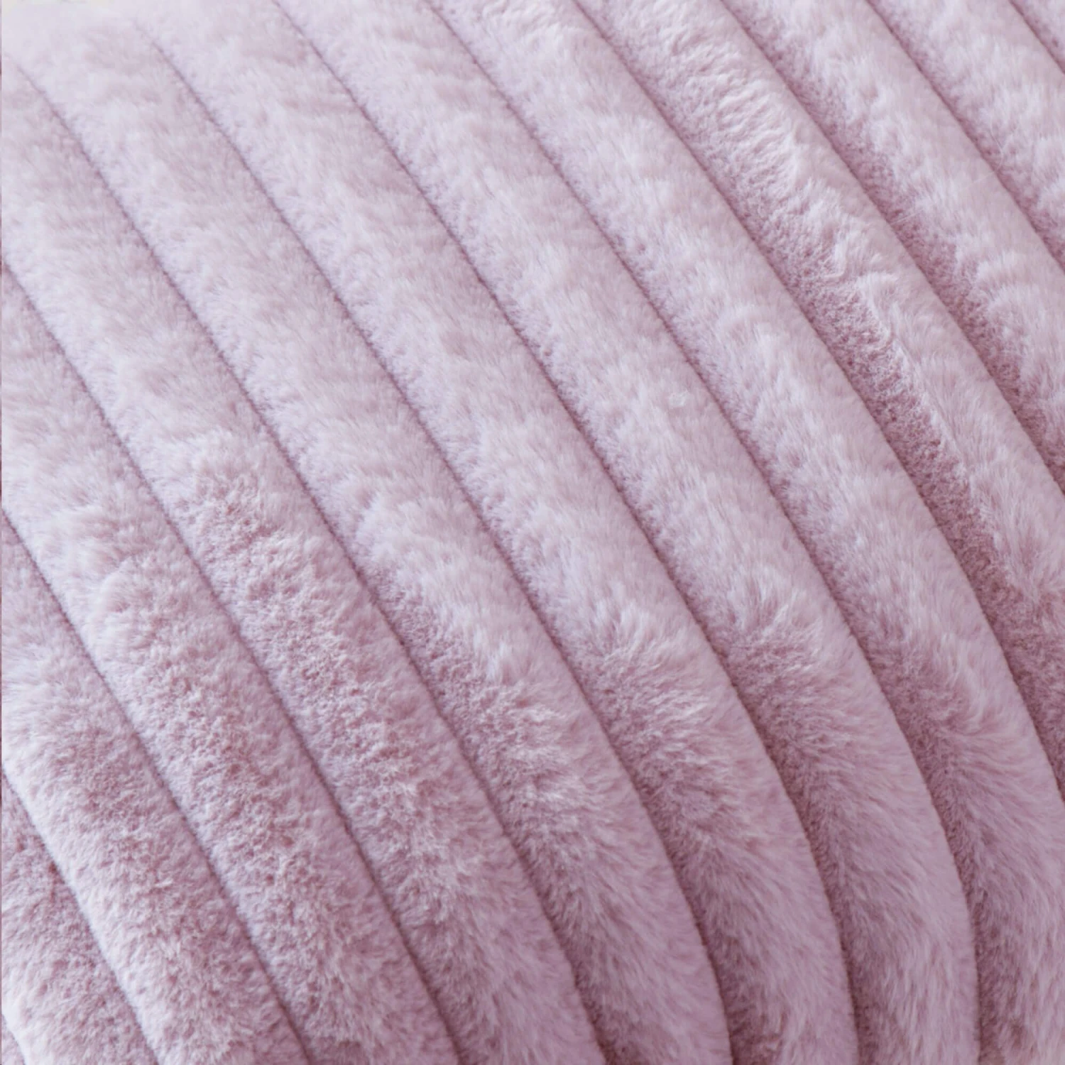 Morritz Mauve Faux Fur Cushion 4 Morritz Mauve Faux Fur Cushion - Image 4