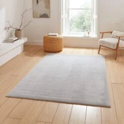 Light Grey Snug 160cm X 230cm Rug