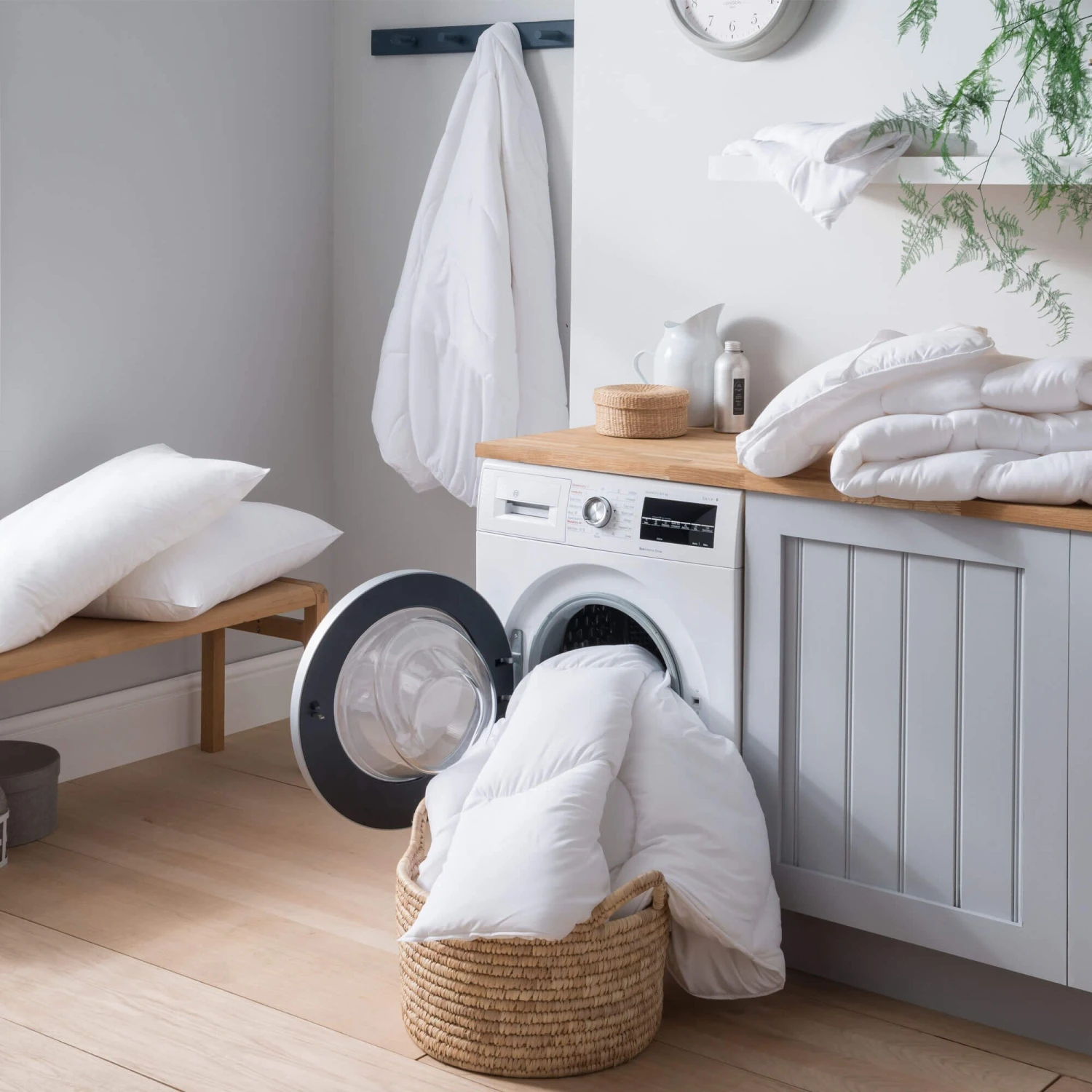 Fine Bedding Company Spundown Mattress Protector 2 Fine Bedding Company Spundown Mattress Protector - Image 2