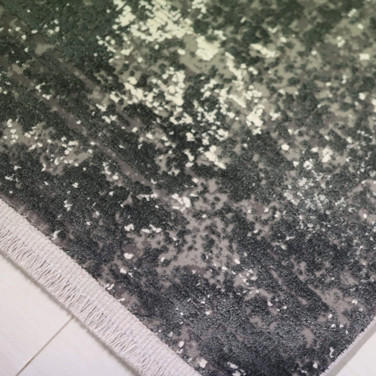 Toros Ombre Charcoal 160cm X 230cm Rug 4 Toros Ombre Charcoal 160cm X 230cm Rug - Image 4