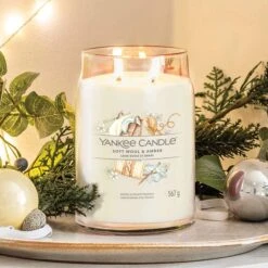 Large Soft Wool & Amber Yankee Candle