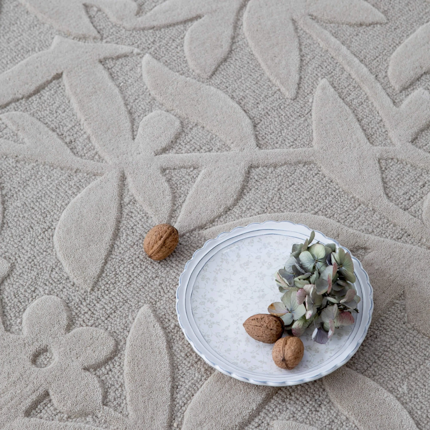 Laura Ashley Cleavers Natural 200x280cm Rug 4 Laura Ashley Cleavers Natural 200x280cm Rug - Image 4