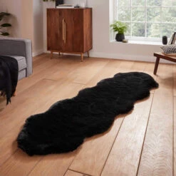 Super Teddy Black Double Sheepskin Rug
