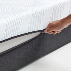 TEMPUR Pro® Luxe SmartCool™ 135cm Double Medium Firm Mattress -Housing Units Furniture Store dafe3b2b709410350dd19a8605bf2efa 1