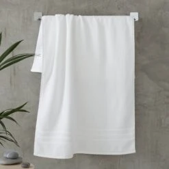 Zero Twist White Bath Sheet