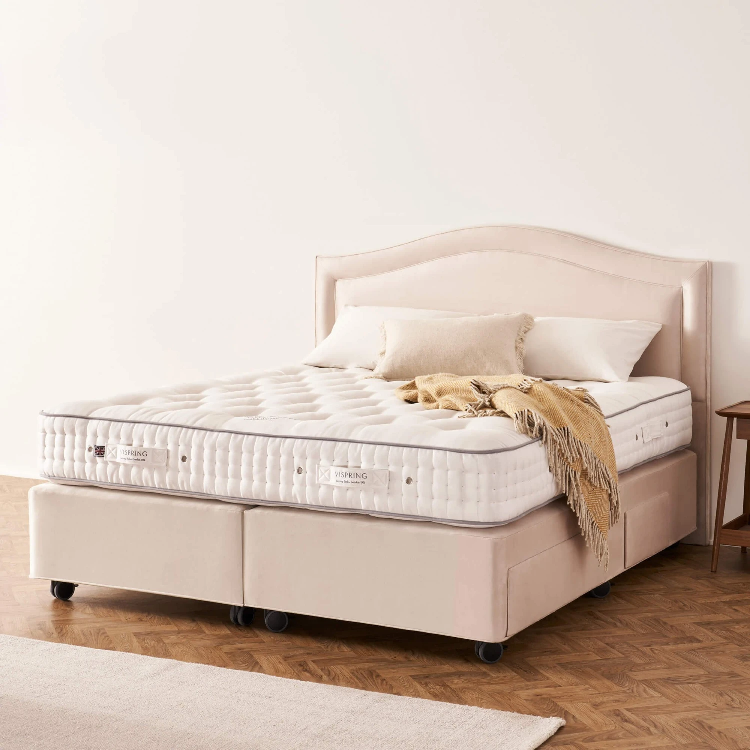 Vispring Regal Superb 150cm Kingsize Mattress 1 Vispring Regal Superb 150cm Kingsize Mattress