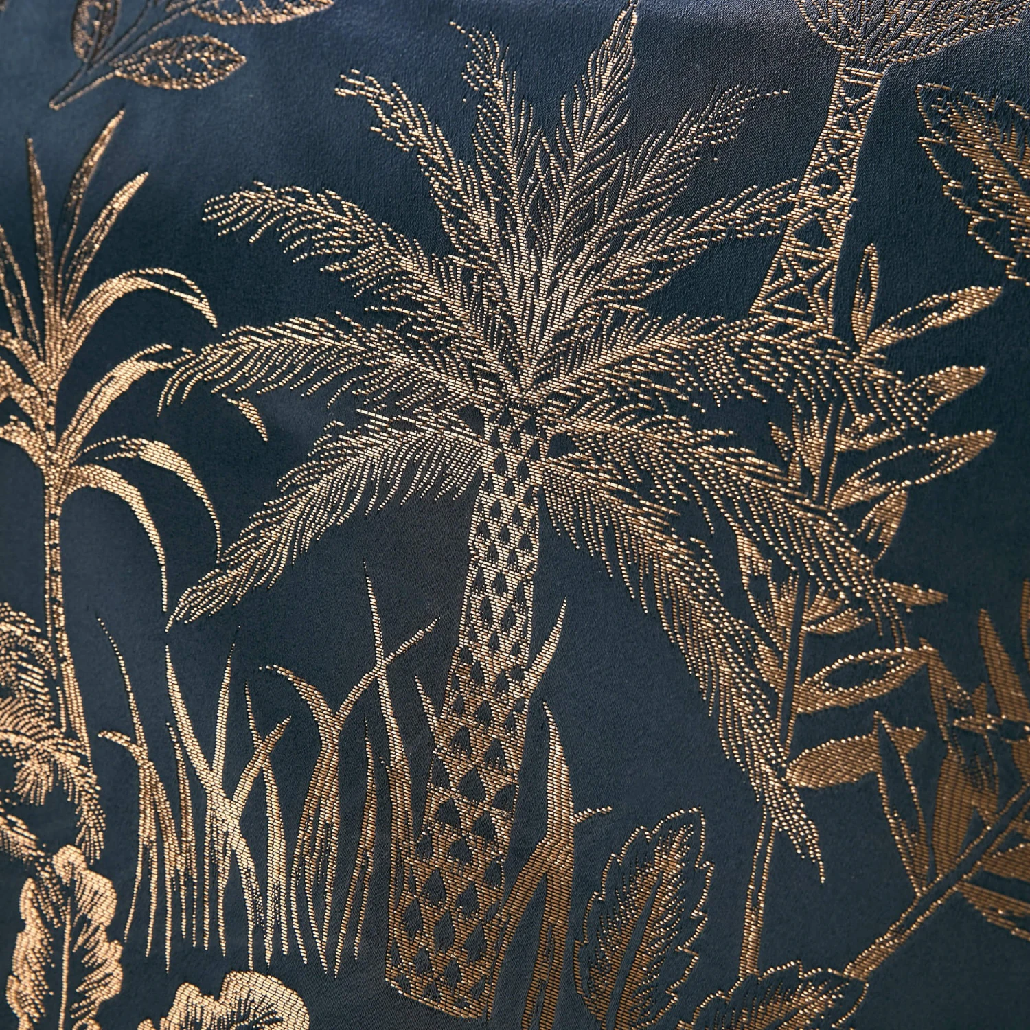 Soiree Midnight Palm Navy Kingsize Duvet Set 2 Soiree Midnight Palm Navy Kingsize Duvet Set - Image 2