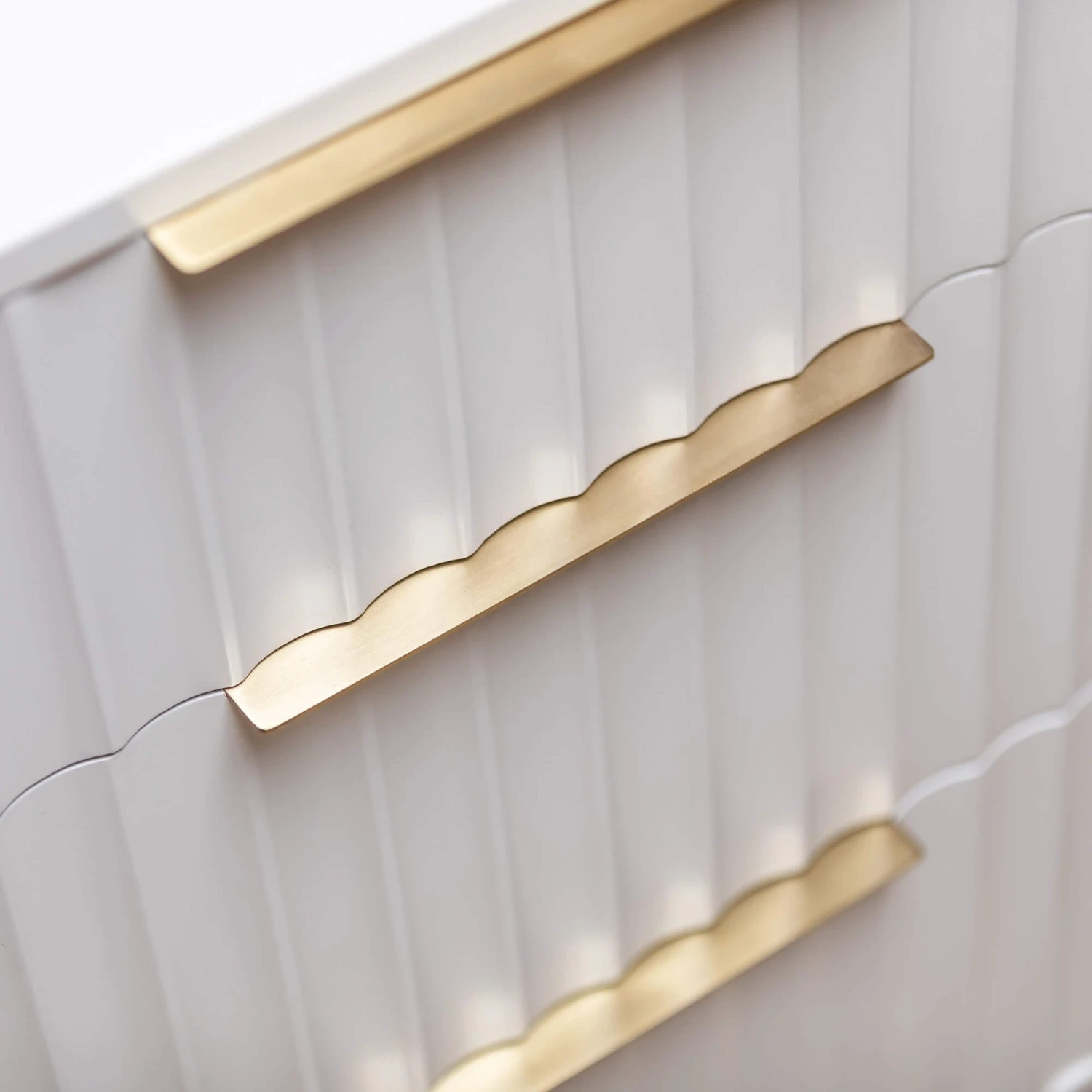 Lisette Ivory 6 Drawer Wide Chest 5 Lisette Ivory 6 Drawer Wide Chest - Image 5