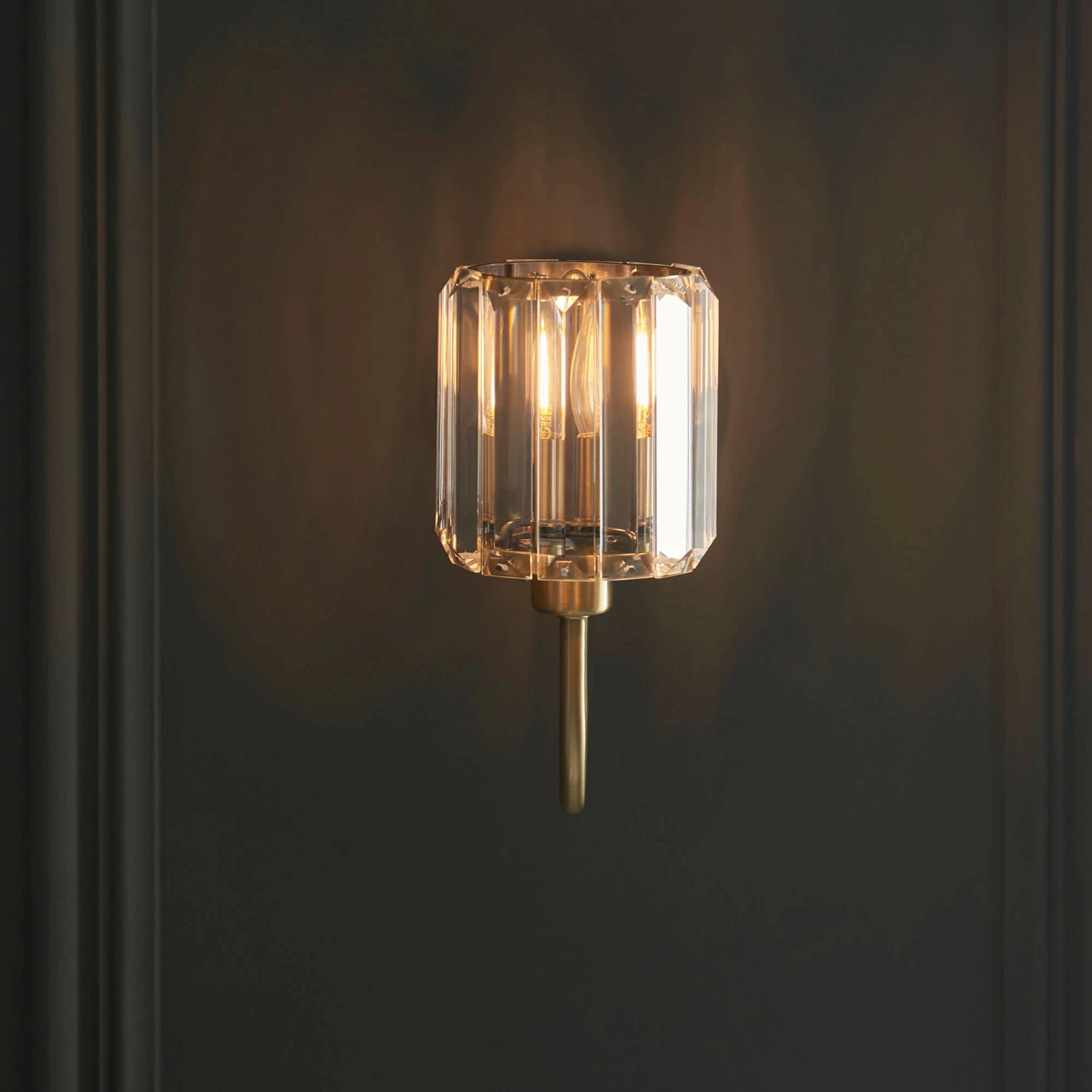 Berenice Brass 1 Light Wall Light 4 Berenice Brass 1 Light Wall Light - Image 4