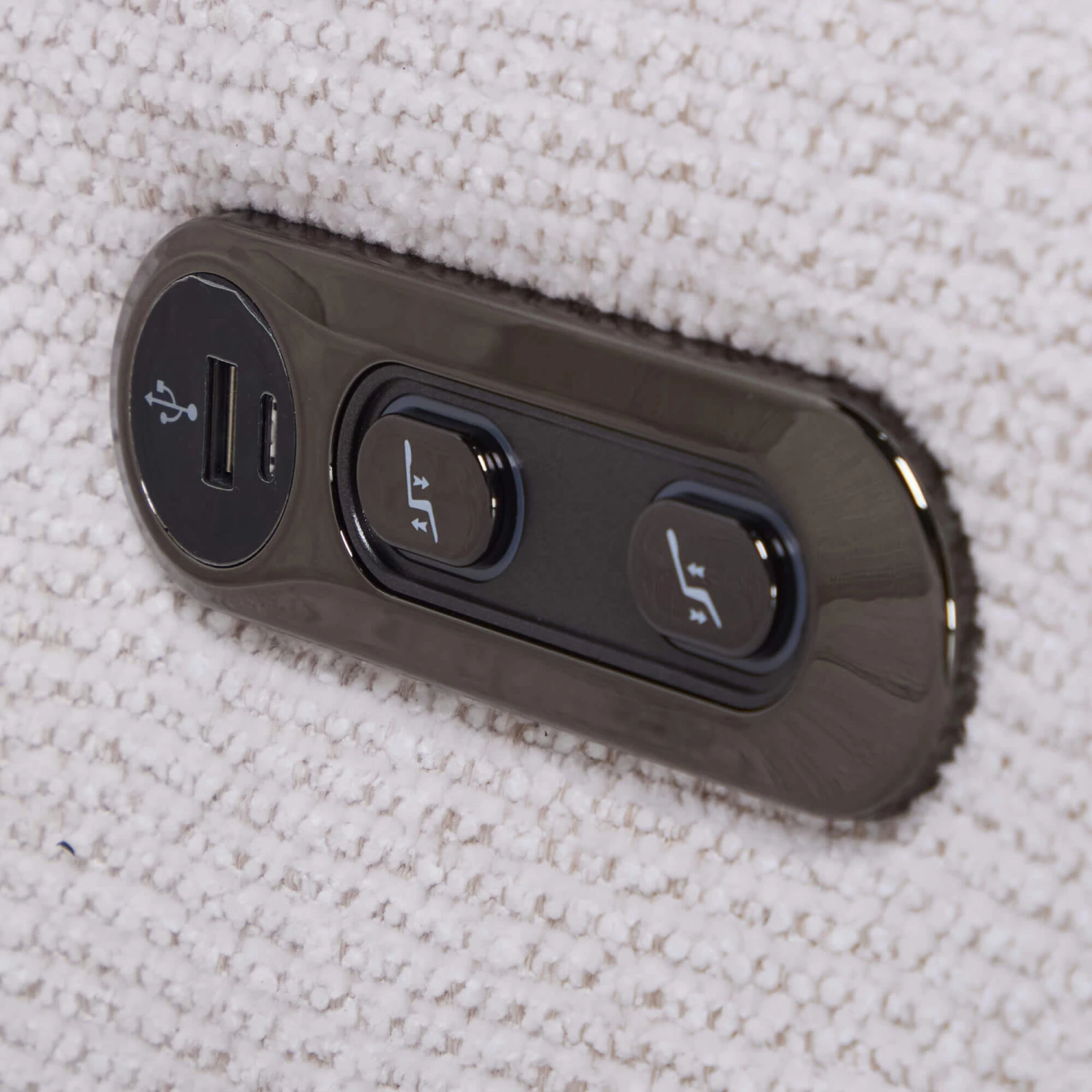 Lyra Cream Fabric 2 Power Recliner Corner Sofa 6 Lyra Cream Fabric 2 Power Recliner Corner Sofa - Image 6