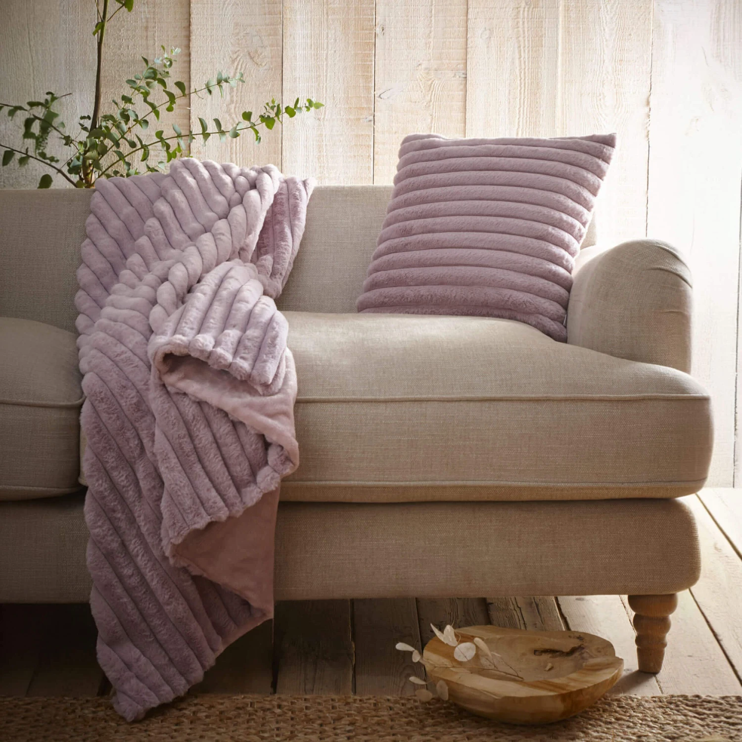 Morritz Mauve Faux Fur Cushion 5 Morritz Mauve Faux Fur Cushion - Image 5